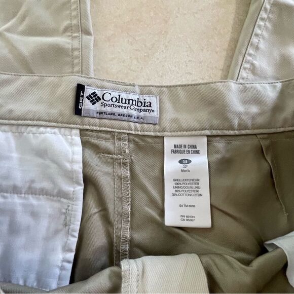Columbia Mens a khaki tan pants GRT size 38 x 32 activewear - Picture 3 of 3